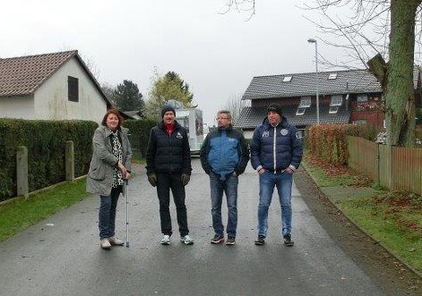 Sigrid Kombächer, Ortsvorsteher Gerhard Herrmann, Herbert Schepp und Jochen Weber; Foto Kurt Schwald